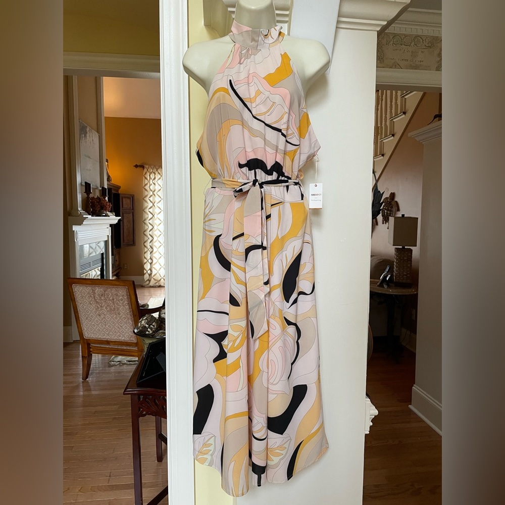 New with Tag Forever 21 midi dress w/ gold pink cream etc. design. Size large